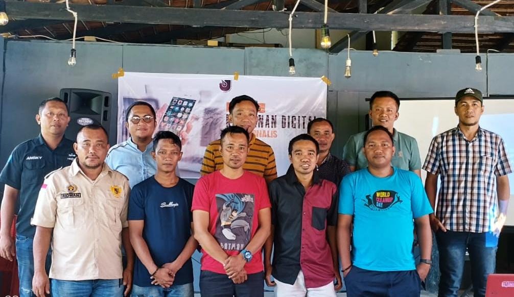 Sebanyak 10 Jurnalis di Bolmut mengikuti pelatihan keamanan digital yang digelar oleh AJI Indonesia pada Kamis (8/8/2024). (Foto : Dok. Kegiatan)