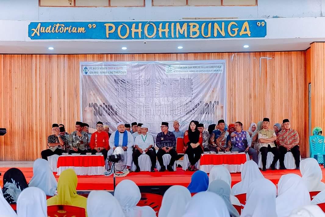 Penjabat Bupati Bolmut, Darwin Muksin saat menghadiri Tabligh Akbar di auditorium Pohohimbunga Kantor Bupati pada Kamis (26/09/2024). (Foto : Dok. Humas)