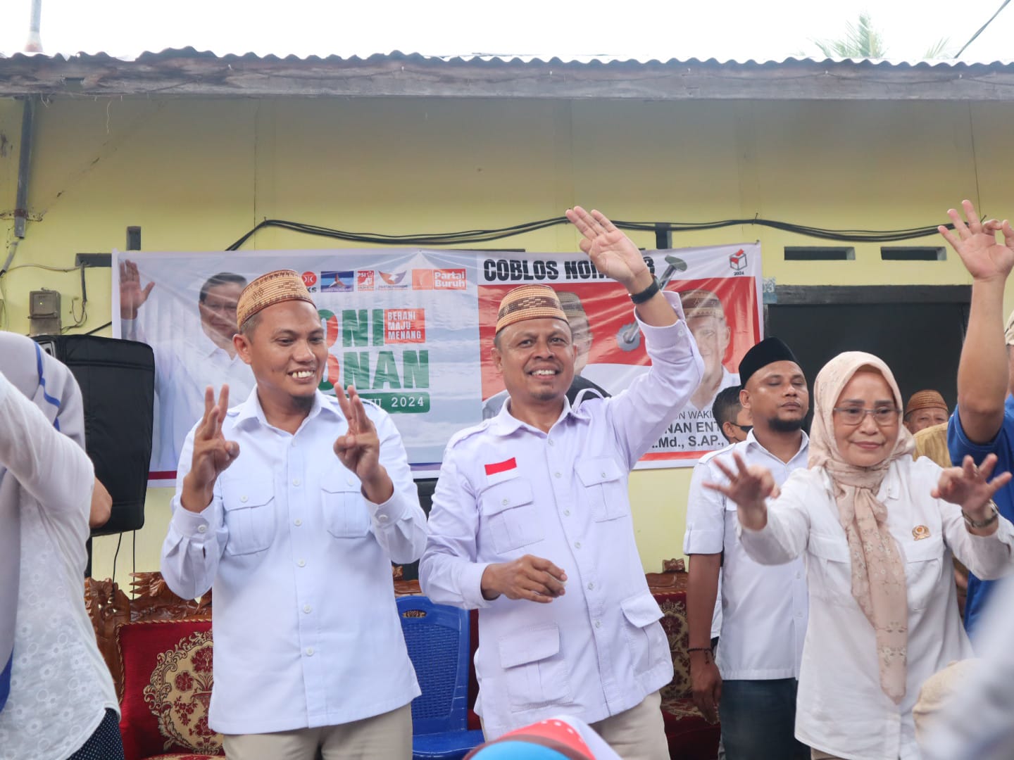 Pasangan calon Bupati dan Wakil Bupati Kabupaten Gorontalo nomor urut 3, Dr. Roni Sampir dan Adnan Entengo. (Foto : Dok. Tim Pemenangan)