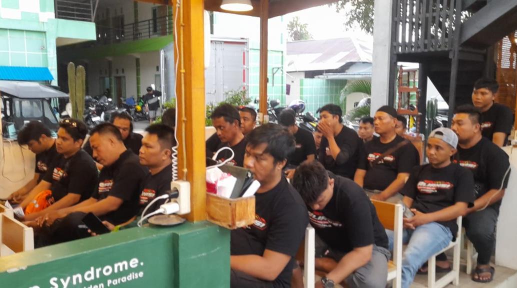 Aliansi Driver Online Gorontalo saat menggelar deklarasi dan sosialisasi manfaat BPJS Ketenagakerjaan yang digelar Aliansi Driver Online Gorontalo, Rabu (13/05/2026). (Foto : Dok. Ist.)