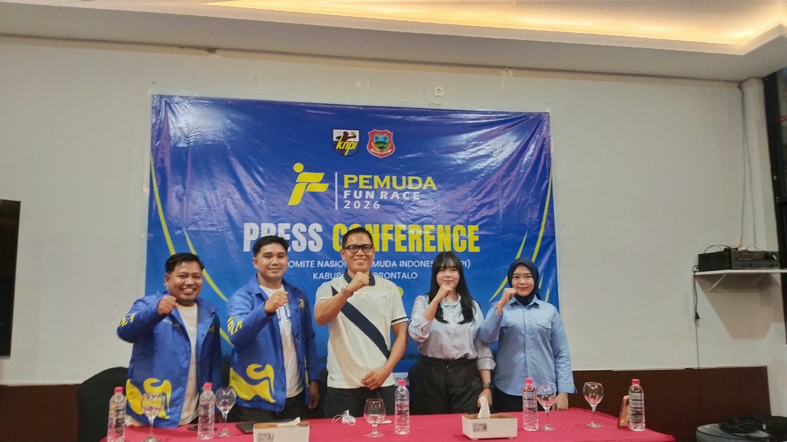 Suasana konferensi pers terkait Pemuda Fun Race 2026 di Hantaleya Cafe, Limboto Kabupaten Gorontalo, Senin (7/9/2026).(Foto: Republish.id/Sucipto)