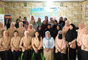 Sinergi Dharma Wanita Persatuan (DWP) Imigrasi Gorontalo dan PIMPASA hadirkan Bakti Sosial yang nyata untuk Desa Binaan di Bone Bolango.(Foto: Imigrasi Gorontalo)