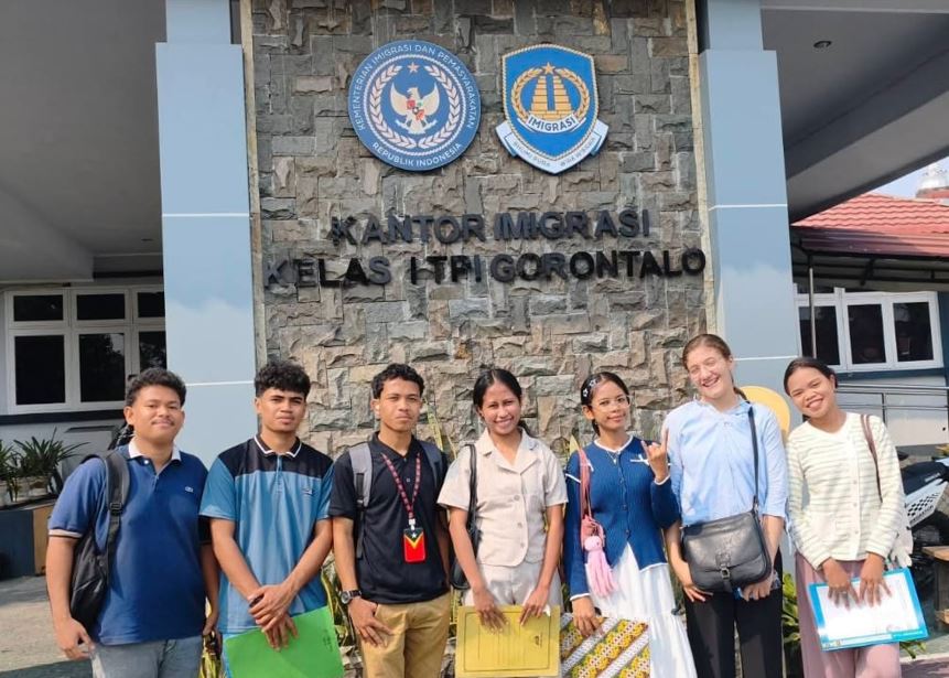 Imigrasi Gorontalo periksa dokumen 10 mahasiswa asing di Universitas Negeri Gorontalo.(Foto: Dok. IMigrasi Gorontalo)